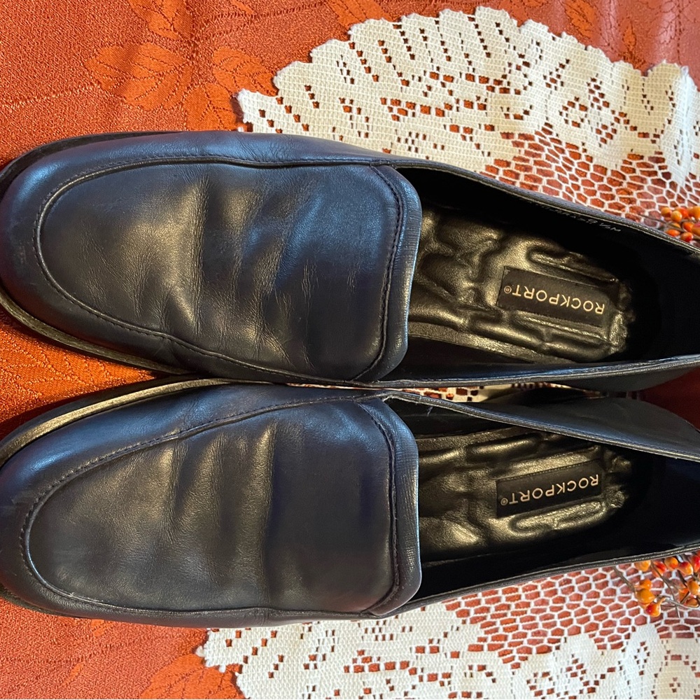 Rockport Navy Loafers Leather Classic & Timeless Square Heel Size 8.5 - Picture 5 of 8
